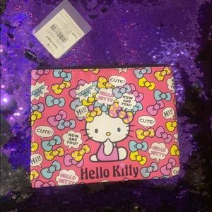 NWT Hello kitty pouch